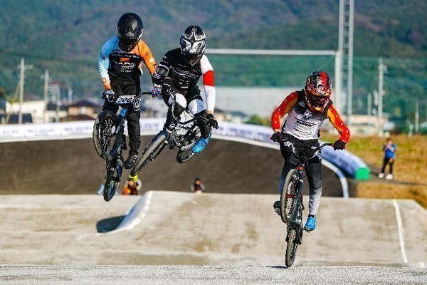 弱虫ペダル つくばBMXレースシリーズ<br />
supported by 沼尻産業 第2戦