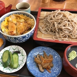 横綱そば みこし 作の谷店