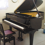 ホソダ興産 24時間グランドピアノ練習室